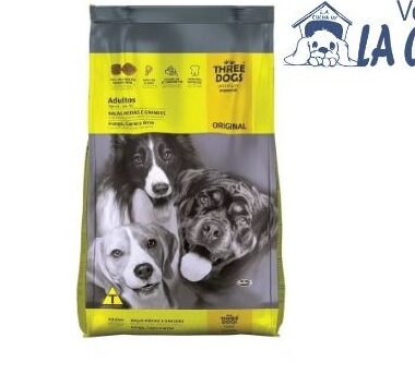 THREE DOGS Ración para Perros Adultos, raza mediana y grande. Presentación 22 kg.
